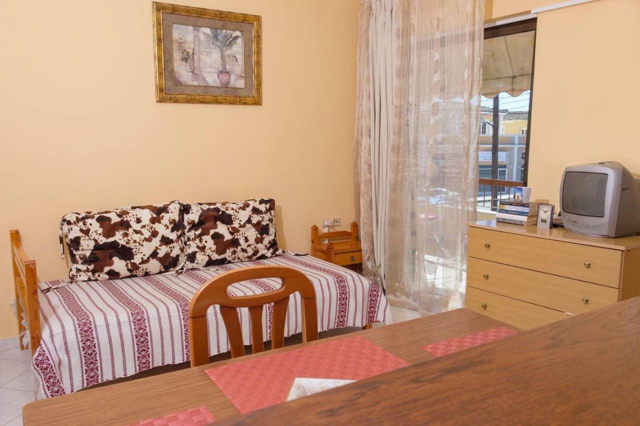 Traditional Apartment In Corfu Next To The Center Exterior photo