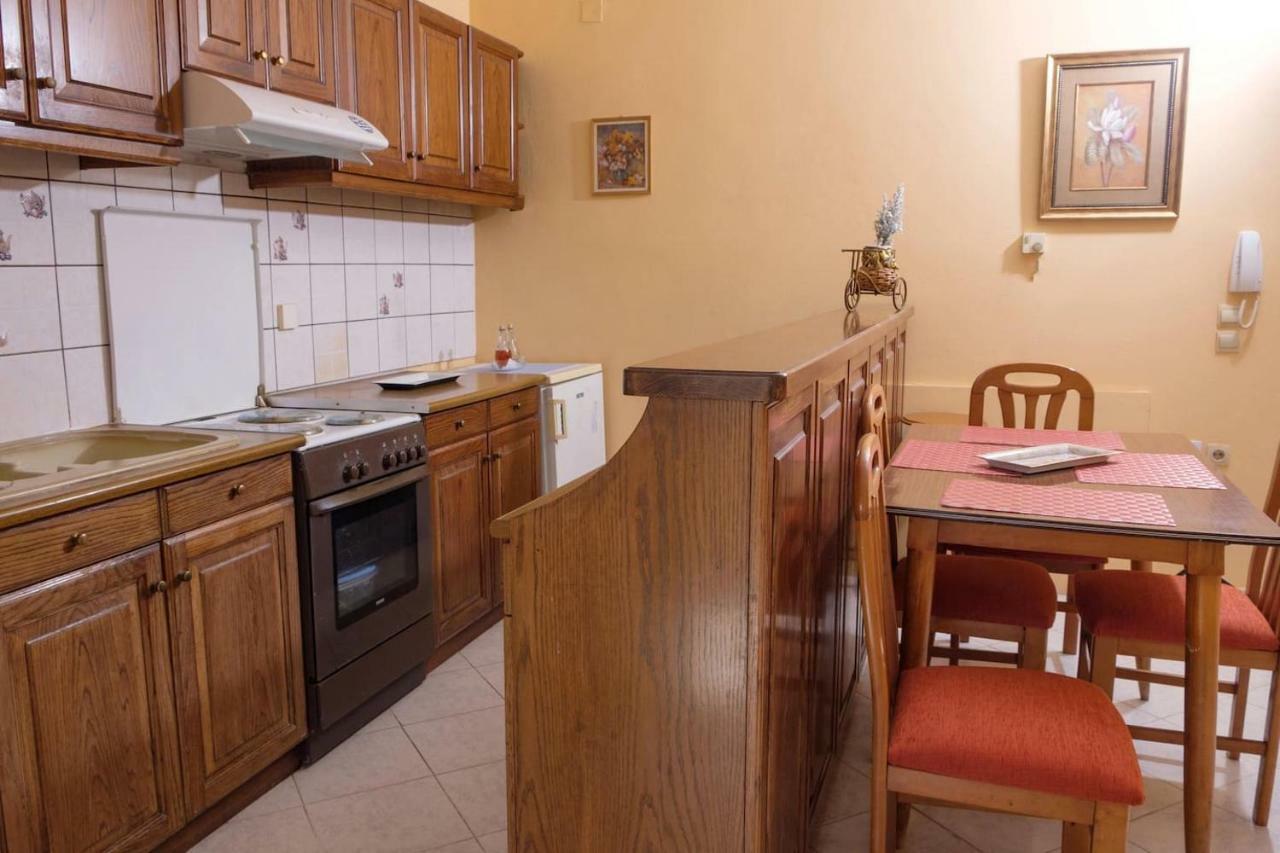 Traditional Apartment In Corfu Next To The Center Exterior photo